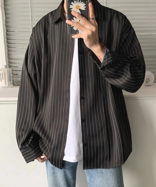 WYZ wear(ダブリューワイジィーウェア)の「オーバーサイズストライプシャツ/ユニセックス(シャツ/ブラウス・メンズ・ホワイト/ブラック・M/L/XL)」の10枚目の写真