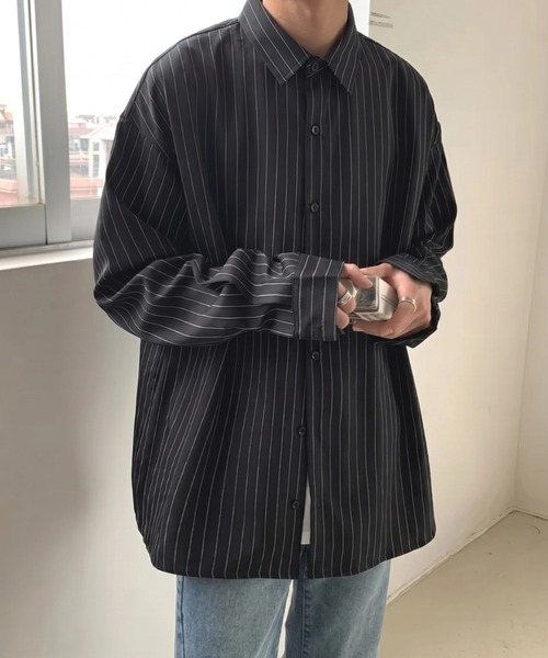 WYZ wear(ダブリューワイジィーウェア)の「オーバーサイズストライプシャツ/ユニセックス(シャツ/ブラウス・メンズ・ホワイト/ブラック・M/L/XL)」の13枚目の写真