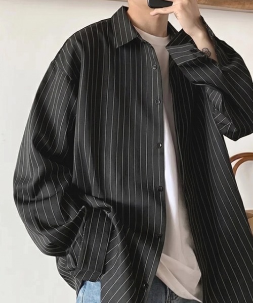 WYZ wear(ダブリューワイジィーウェア)の「オーバーサイズストライプシャツ/ユニセックス(シャツ/ブラウス・メンズ・ホワイト/ブラック・M/L/XL)」の12枚目の写真