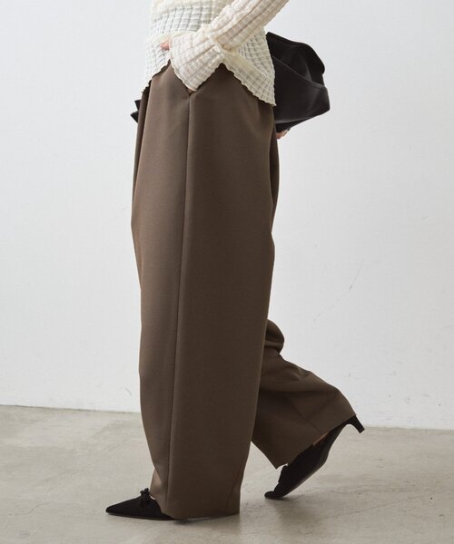 LOUNGEDRESS（ラウンジドレス）の「バレルレッグパンツ（その他パンツ・レディース・カーキ/ベージュ・SMALL/MEDIUM）」の16枚目の写真