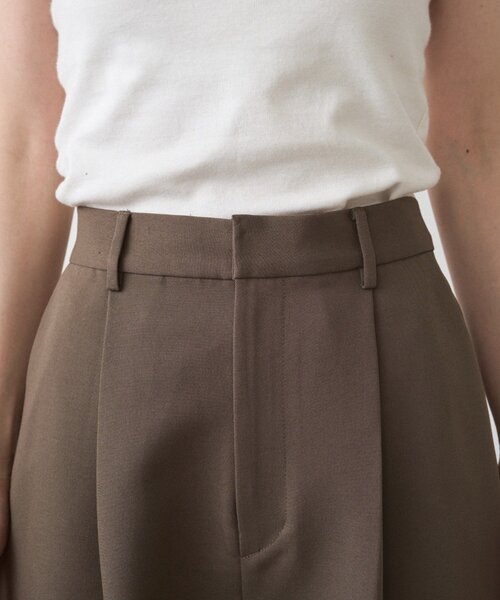 LOUNGEDRESS（ラウンジドレス）の「バレルレッグパンツ（その他パンツ・レディース・カーキ/ベージュ・SMALL/MEDIUM）」の21枚目の写真