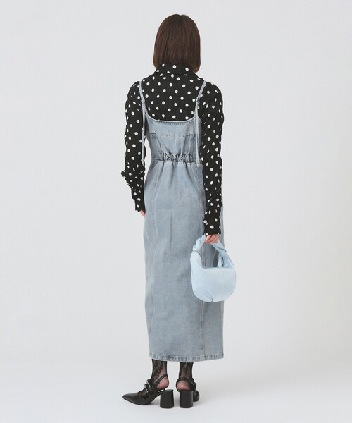 Ray BEAMS（レイビームス）の「デニム フロントジップ キャミソールワンピース（ワンピース・レディース・ブラック/ブルー系その他2・0/1）」の4枚目の写真