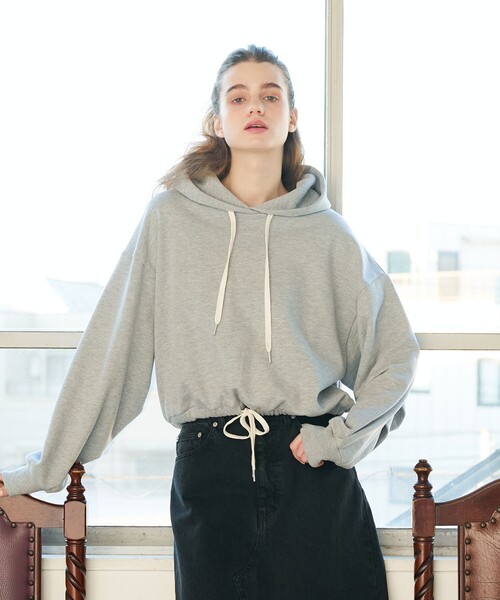 abahouse mavie（アバハウスマヴィ）の「【裏毛】スピンドルフーディー（パーカー・レディース・ライトグレー/ブラック/グレー・フリー）」の4枚目の写真