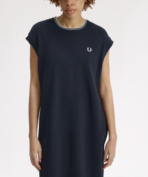 FRED PERRY（フレッドペリー）の「Sheer Tipped T-Shirt Dress／シアーティップラインTシャツワンピース（ワンピース・レディース・ネイビー・10）」の8枚目の写真