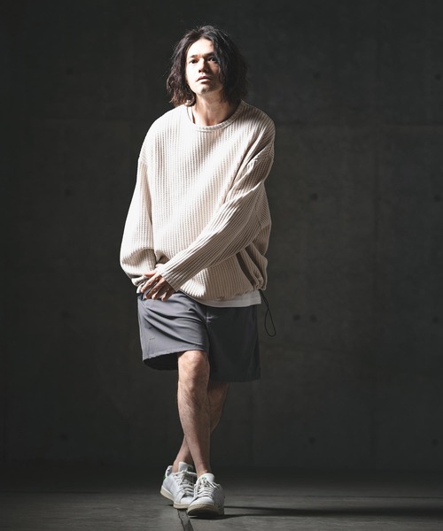 GLIMCLAP(グリムクラップ)の「mlt5566-Big Waffle Oversized Long Sleeve T-Shirt ロングスリーブTシャツ(201-019-gls-cg)(Tシャツ/カットソー・メンズ・ホワイト×グレー/グレイッシュベージュ/ブラック/ブラック×ホワイト・L/M/S)」の20枚目の写真