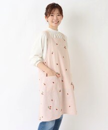 one'sterrace（ワンズテラス）の「【ワンズテラスオリジナル】いちご 刺繍バッククロスエプロン（エプロン）」