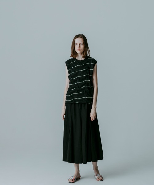 MEYAME(メヤメ)の「MEYAME/メヤメ タックジャガードボーダースリーブレス TUCKED JACQUARD BORDER SLEEVELESS(Tシャツ/カットソー・レディース・ブラック/ヘザーグレー・FREE)」の4枚目の写真
