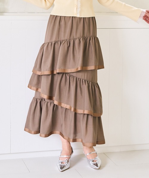 31 Sons de mode(トランテアン ソン ドゥ モード)の「2026春夏新作 アシメティアードスカート(スカート・レディース・モカ/ブラック/オフホワイト・フリ-)」の6枚目の写真