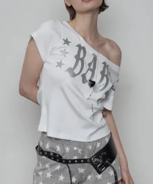 Ada.（エイダ）の「◇SETUPEXE◇ブランド直輸入正規品/ベビー ワイド ネック トップ BABY WIDE NECK TOP（Tシャツ/カットソー・レディース・ピンク/ホワイト/カモフラージュ/ブラック・FREE）」の5枚目の写真