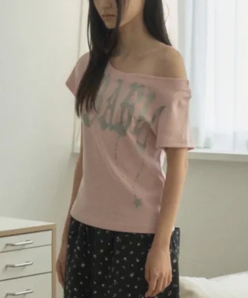 Ada.（エイダ）の「◇SETUPEXE◇ブランド直輸入正規品/ベビー ワイド ネック トップ BABY WIDE NECK TOP（Tシャツ/カットソー・レディース・ピンク/ホワイト/カモフラージュ/ブラック・FREE）」の17枚目の写真