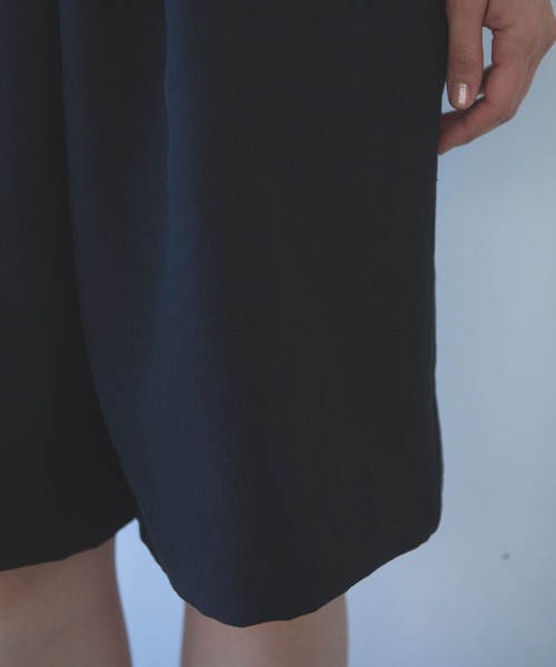 yuni（ユニ　）の「Linen Polyester gum tack half pants（その他パンツ・レディース・ブラック/アイボリー・FREE）」の13枚目の写真