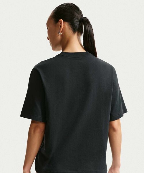 NIKE(ナイキ)の「ナイキ スポーツウェア クラシック ウィメンズ ルーズ Tシャツ / Nike Sportswear Classic Women's Loose T-Shirt IR7839-010 Black(Tシャツ/カットソー・レディース・ブラック・XL/XS/S/L/M)」の10枚目の写真