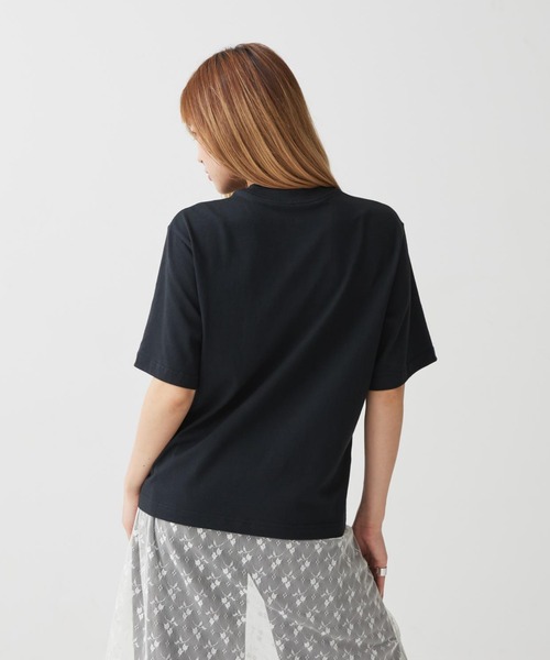 NIKE(ナイキ)の「ナイキ スポーツウェア クラシック ウィメンズ ルーズ Tシャツ / Nike Sportswear Classic Women's Loose T-Shirt IR7839-010 Black(Tシャツ/カットソー・レディース・ブラック・XL/XS/S/L/M)」の3枚目の写真