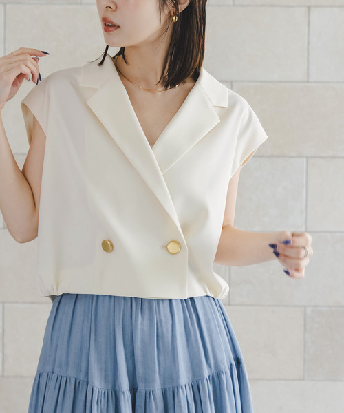 Noble(ノーブル)の「《セットアップ対応》エステルツイルショートジレブラウス(シャツ/ブラウス・レディース・ライトグレー/ホワイト/ブラウン・FREE)」の2枚目の写真