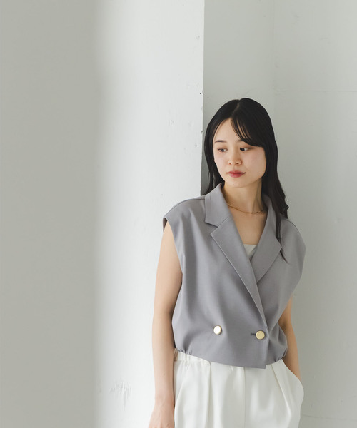 Noble(ノーブル)の「《セットアップ対応》エステルツイルショートジレブラウス(シャツ/ブラウス・レディース・ライトグレー/ホワイト/ブラウン・FREE)」の6枚目の写真