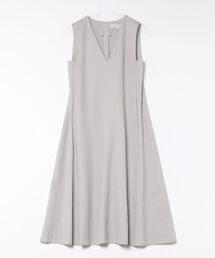 STRAWBERRY-FIELDS（ストロベリーフィールズ）の「ドライシャーク/グラシエシャーク_Vネックジャンパースカート（ジャンパースカート）」