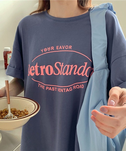 Girly Doll(ガーリードール)の「オーバーシルエットロゴTシャツ(Tシャツ/カットソー・レディース・ブルー/ライトグレー/ピンク/パープル・L/M)」の22枚目の写真