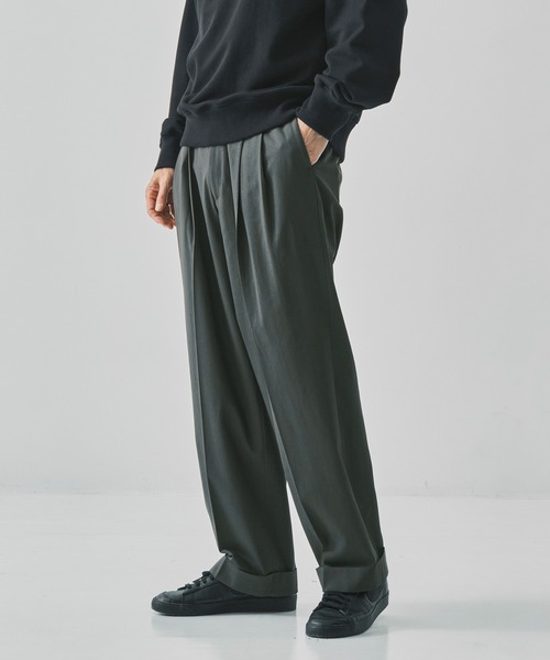 markaware（マーカウェア）の「【MARKAWARE/マーカウェア】DOUBLE PLEATED SEMI EASY TROUSERS/60/2オーガニック強燃ボイル3/2ツイル / ダブルプリーテッドセミイージートラウザーズ（スラックス・メンズ・ブラック/ダークグレー・1/2/3）」の2枚目の写真