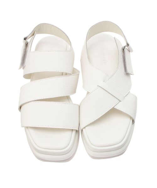 ELENDEEK（エレンディーク）の「アシメベルトサンダル（サンダル・レディース・ブラック/オフホワイト/ブラウン・38/37）」の18枚目の写真