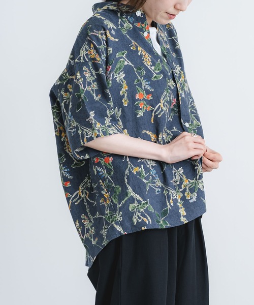 quadro(クオドロ)の「綿麻シーチング花柄pt5分袖レギュラーカラーワイドシャツ(シャツ/ブラウス・レディース・チャコール・FREE)」の12枚目の写真