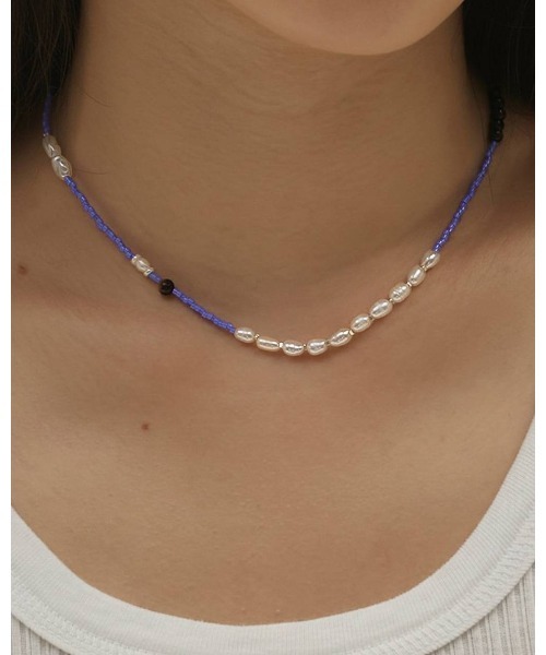 TODAYFUL(トゥデイフル)の「Asymmetry Mix Choker 12610906(ネックレス・メンズ・ブラック/ブルー・FREE)」の1枚目の写真