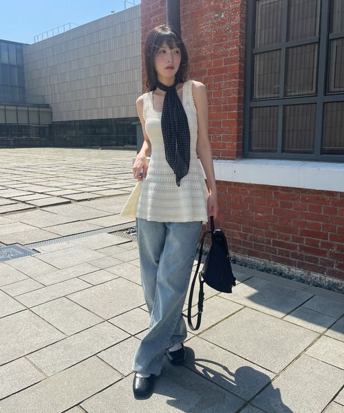 UNE MANSION(ユヌマンション)の「レイヤードサマー柄編みニットAラインキャミソールミニワンピース(タンクトップ・レディース・アイボリー/ブラック/ネイビー・FREE)」の11枚目の写真