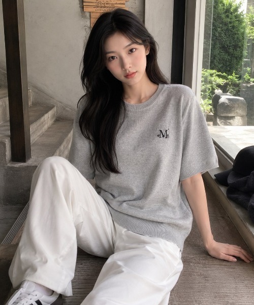 MUCENT(ムセント)の「A'GEM/9 × .kom 『MUCENT/ムセント』 ELONA KNIT HALF TEE/ELONAニット半袖Tシャツ(Tシャツ/カットソー・レディース・ブラック/ブルー/グレー・FREE)」の3枚目の写真