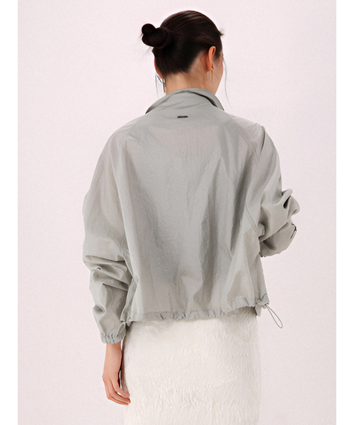 ACUD(アクド)の「Light Sheer Wind Jumper _L.Grey(ナイロンジャケット・レディース・ライトグレー・FREE)」の5枚目の写真