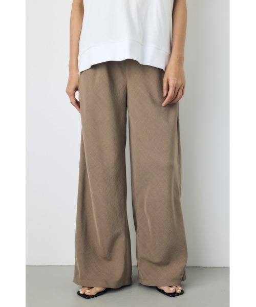 AZUL by moussy（アズールバイマウジー）の「【身長/骨格別着用画像あり】【セットアップ対応】イージーパンツ　バイアスワイドパンツ　春服　秋服　夏服　リラックス（スラックス・レディース・ブラック/ライトブラウン/ライトグレー/レッド/ライトカーキ・SMALL/MEDIUM）」の3枚目の写真