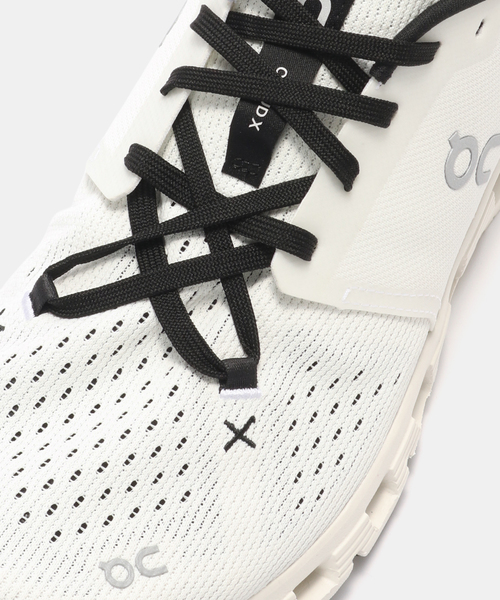 On(オン)の「On Cloud X 4 3ME30040791(スニーカー・メンズ・ホワイト系その他・25.5cm/26cm/26.5cm/27cm/27.5cm/28cm/28.5cm)」の6枚目の写真