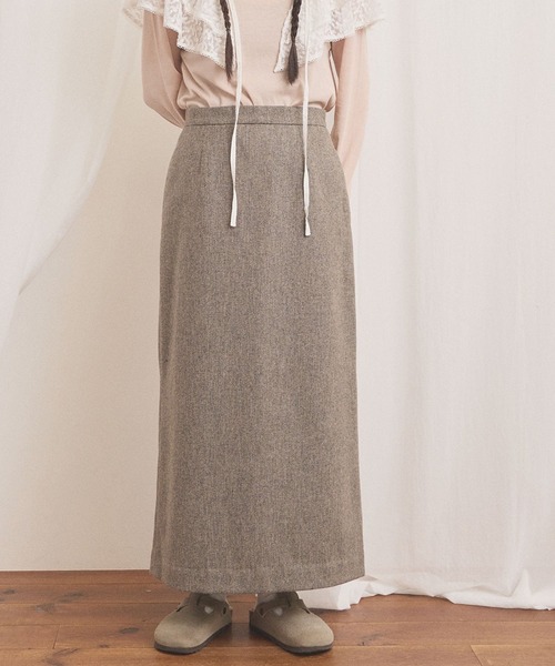 fig London(フィグロンドン)の「WOOL TWEED skirt(スカート・レディース・チャコールグレー/グレー・1/0)」の2枚目の写真