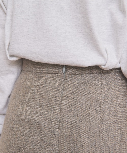 fig London(フィグロンドン)の「WOOL TWEED skirt(スカート・レディース・チャコールグレー/グレー・1/0)」の22枚目の写真
