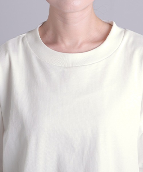 HUG.U(ハグユー)の「サイドスリット配色 綿100%ボックスTシャツ(Tシャツ/カットソー・レディース・グリーン/ホワイト×ブラック/ライトグレー系/ブラック・FREE)」の9枚目の写真
