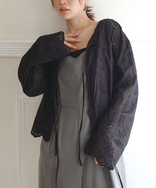 CORNERS(コーナーズ)の「スカラップコットンレース2WAYブラウス(シャツ/ブラウス・レディース・アイボリー/ホワイト/ブラック・M)」の19枚目の写真