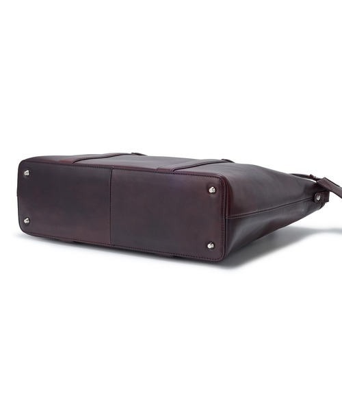 MEN'S BIGI(メンズビギ)の「【SEEKER/シーカー】別注 ムラレザー2wayトート&ショルダーバッグ(トートバッグ・メンズ・ブラック/ダークブラウン・FREE)」の16枚目の写真