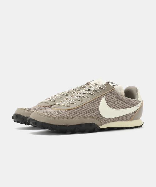 NIKE(ナイキ)の「NIKE WAFFLE RACER SE IM8673-001(スニーカー・メンズ・チャコールグレー・26.5cm/27.5cm/28cm/27cm/26cm)」の7枚目の写真