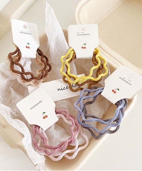 Port(ポート)の「【 Port / ポート 】 3個セット カラーミックス ニュアンスウェーブ ヘアゴム #(ヘアゴム・レディース・ブラック/ブルー/イエロー/ブラウン/グリーン/ピンク/オレンジ・FREE)」の10枚目の写真