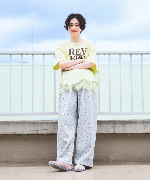 niko and...(ニコアンド)の「裾レースプリントアソートTシャツ(Tシャツ/カットソー・レディース・オフホワイト/イエロー/ブラック/チャコール・MEDIUM/LARGE)」の18枚目の写真