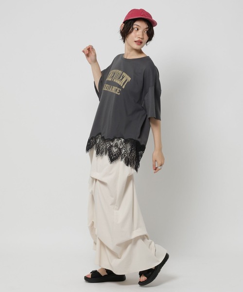 niko and...(ニコアンド)の「裾レースプリントアソートTシャツ(Tシャツ/カットソー・レディース・オフホワイト/イエロー/ブラック/チャコール・MEDIUM/LARGE)」の13枚目の写真