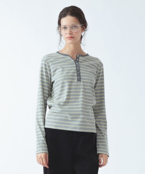 Ray BEAMS(レイビームス)の「RIB ボーダー ヘンリーネック Tシャツ(Tシャツ/カットソー・レディース・ダークブラウン/オフホワイト/ライトグレー・ONE SIZE)」の7枚目の写真