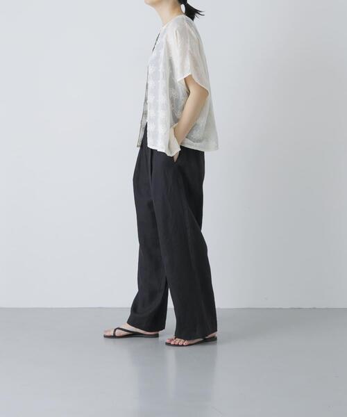 かぐれ(カグレ)の「コットンガーゼ刺繍2WAYブラウス(シャツ/ブラウス・レディース・アイボリー/ブラック・FREE)」の7枚目の写真