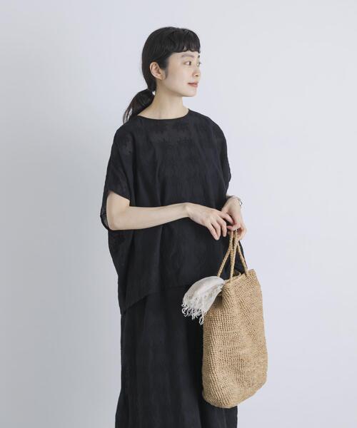 かぐれ(カグレ)の「コットンガーゼ刺繍2WAYブラウス(シャツ/ブラウス・レディース・アイボリー/ブラック・FREE)」の12枚目の写真