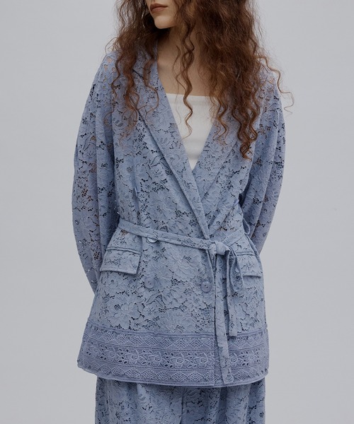 Ameri（アメリ）の「TUCK SLEEVE LACE JACKET（テーラードジャケット・レディース・アイボリー/ライトブルー/ブラック・SMALL/MEDIUM）」の4枚目の写真