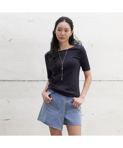 MORVE13(モルブ13)の「ロニースリムツーウェイTシャツ(Tシャツ/カットソー・レディース・ブラック/ネイビー/ライトグレー/イエロー/アイボリー・FREE)」の4枚目の写真