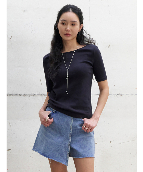 MORVE13(モルブ13)の「ロニースリムツーウェイTシャツ(Tシャツ/カットソー・レディース・ブラック/ネイビー/ライトグレー/イエロー/アイボリー・FREE)」の6枚目の写真