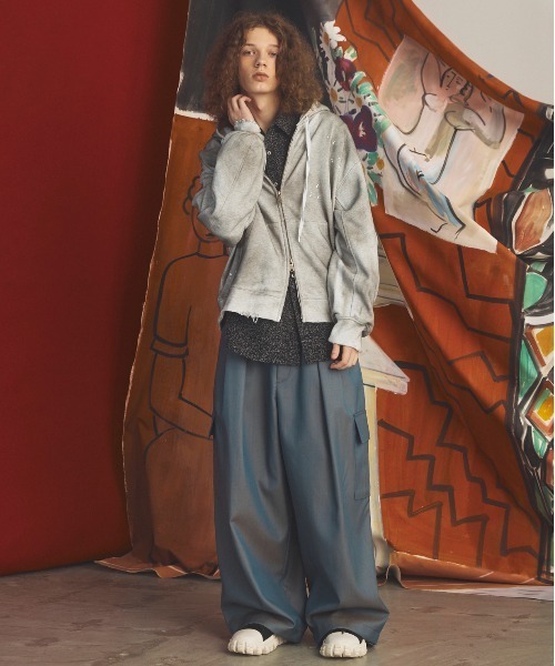 MAISON SPECIAL（メゾンスペシャル）の「《UNISEX》Destroy Damage Prime-Over Zip-Up Hoodie/デストロイダメージプライムオーバースウェットZIPパーカー【MAISON SPECIAL/メゾンスペシャル】■セットアップ対応■（パーカー・メンズ・ネイビー/ブラック/グレー/パープル・0/2/1）」の5枚目の写真