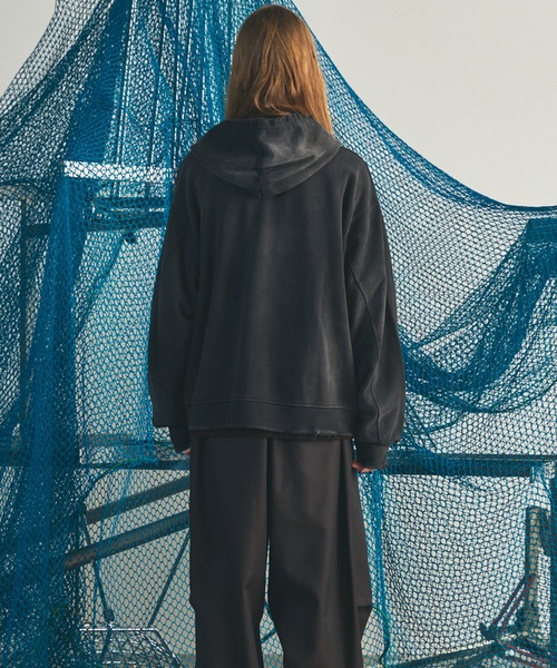 MAISON SPECIAL（メゾンスペシャル）の「《UNISEX》Destroy Damage Prime-Over Zip-Up Hoodie/デストロイダメージプライムオーバースウェットZIPパーカー【MAISON SPECIAL/メゾンスペシャル】■セットアップ対応■（パーカー・メンズ・ネイビー/ブラック/グレー/パープル・0/2/1）」の18枚目の写真