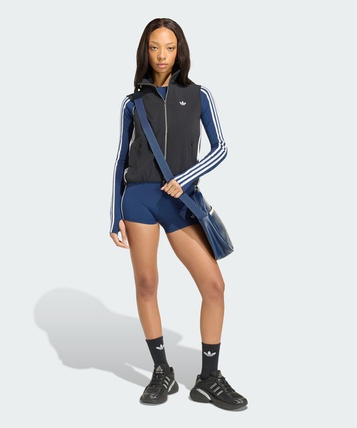 adidas(アディダス)の「アディレニウム5.0 ノースリーブ トラックトップ / トラックジャケット / ジャージ / アディダスオリジナルス adidas Originals(ジャージ・レディース・ブラック・XX-LARGE/LARGE/MEDIUM/SMALL/X-LARGE/X-SMALL)」の3枚目の写真