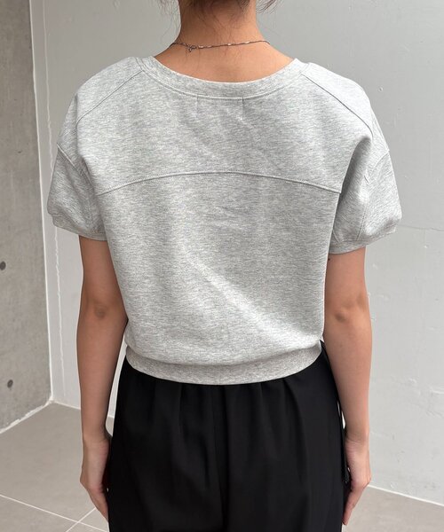 CAPRICIEUX LE'MAGE(カプリシューレマージュ)の「ラウンド切替クロップT(Tシャツ/カットソー・レディース・ブラック/イエロー/ライトグレー/ベージュ・FREE)」の7枚目の写真