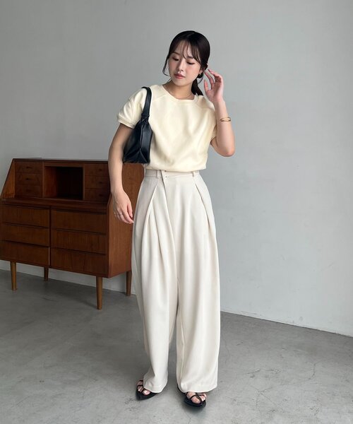 CAPRICIEUX LE'MAGE(カプリシューレマージュ)の「ラウンド切替クロップT(Tシャツ/カットソー・レディース・ブラック/イエロー/ライトグレー/ベージュ・FREE)」の22枚目の写真